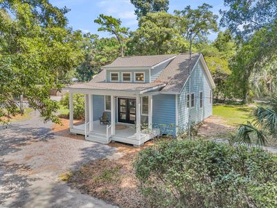 6094 Chisolm Rd