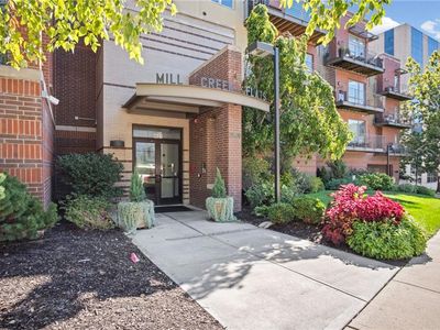 4521 Wornall Rd APT 201
