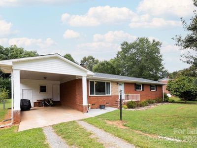 2274 Country Club Rd