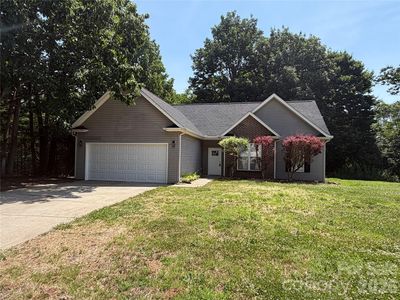 3930 Ashland Dr