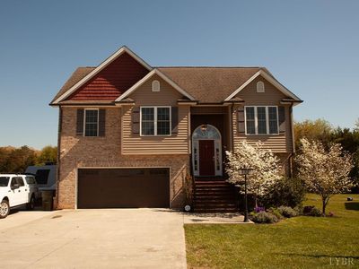 4092 Thomas Jefferson Rd