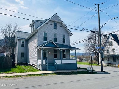 511 Louisa St