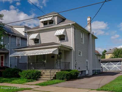 166 E Bennett St