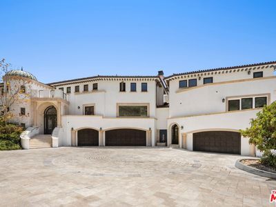22435 Pacific Coast Hwy