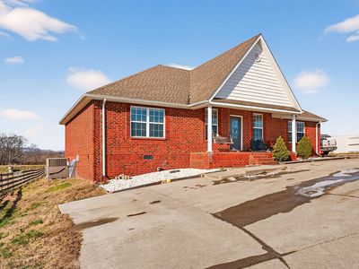 1031 Meridian Dr