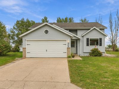 3748 Village Green Cir