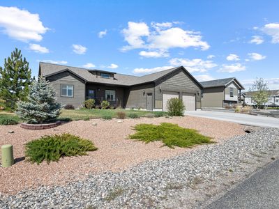 1150 Polaris Rd