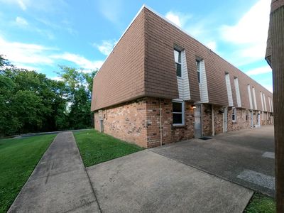 370 Wallace Rd APT C9