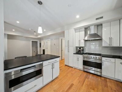 24 Rawson St #2