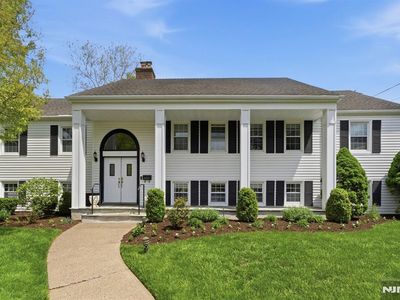 735 Linwood Ave