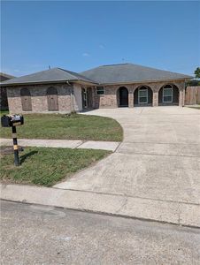 2240 Hampton Dr