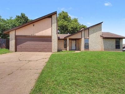 2135 Teresa Dr