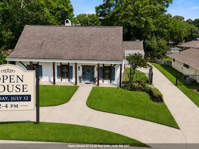 745 Kenilworth Pkwy
