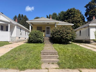 1017 Raymond Street