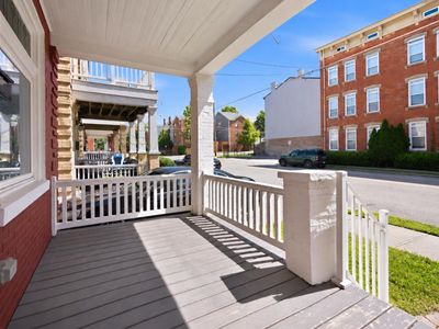 2919 Bellevue Ave