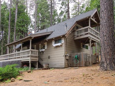 2062 Fairway Dr