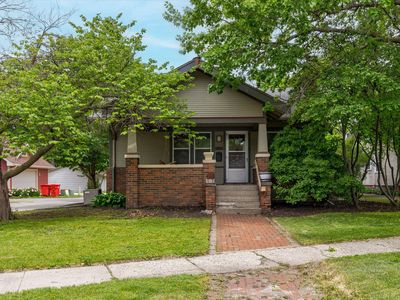 818 Northwestern Ave