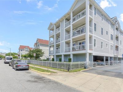 2300 Page Harbor Lndg APT 102