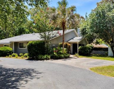 Property at 3915 NW 7th Pl, Gainesville, FL