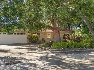 8404 Sandstone Ct