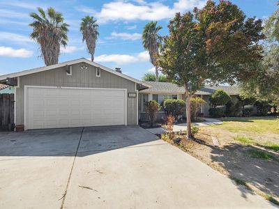 2721 E Goshen Avenue