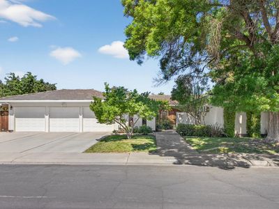 1909 Chelwood Way