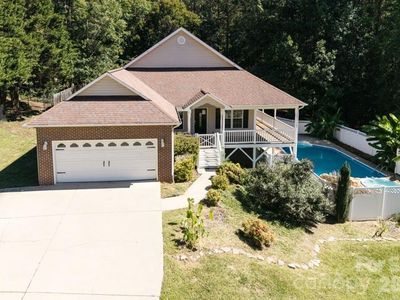 Property at 6391 Cathedral Dr, Hickory, NC