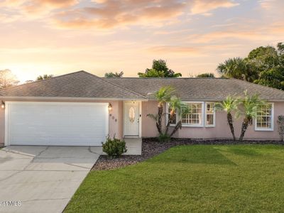 408 Crystal Mist Rd NW