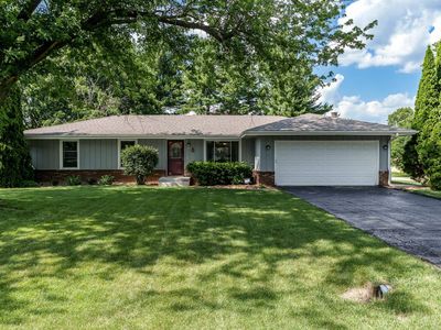 5590 White Plains Way