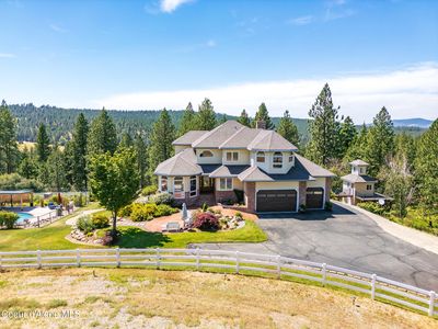 18634 W Quail Ln