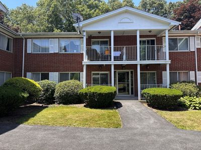 6 Bayberry Dr APT 1