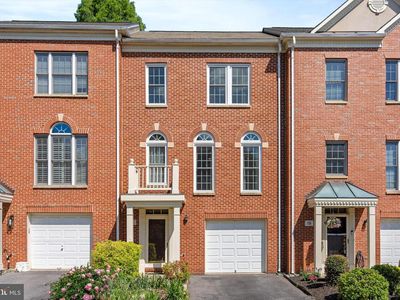 21 Blue Hosta Way