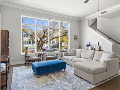 Property at 5818 Lindell Ave #B, Dallas, TX