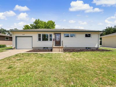 1317 Indian Rock Ln