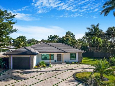 2406 Gulfstream Ln