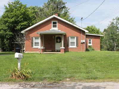 2 Western Ave