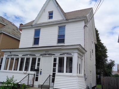 821 Holland Road