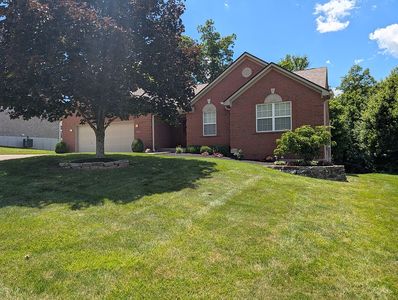 1114 Pinewood Dr