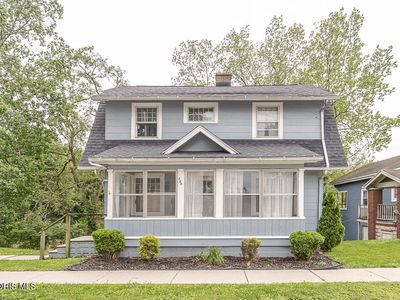 360 E Front St