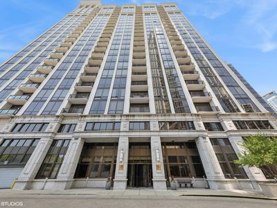 233 E 13th St APT 2210