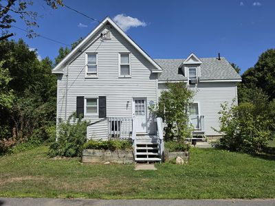 8 Hillside Street