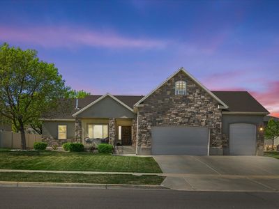 2421 S Maverick Rd W