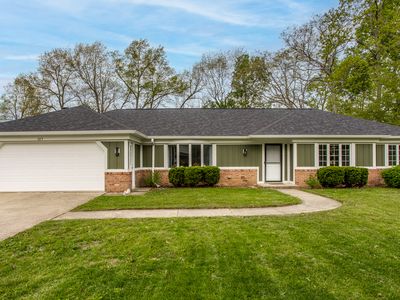 317 N Red Bud Ln