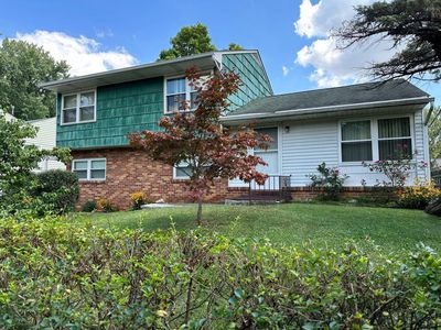 1472 Blaine Dr