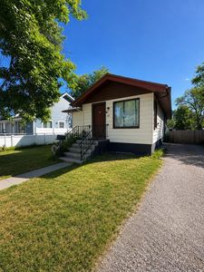 436 N 9th Ave