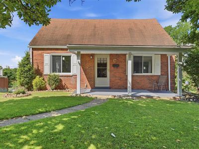 73 Clifford Dr