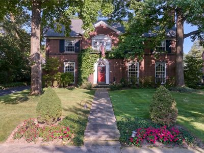 2975 Falmouth Rd