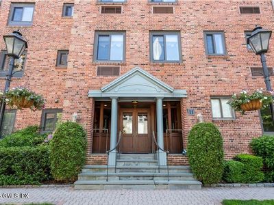 11 Lafayette Ct APT 5A