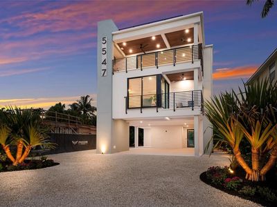 5547 Avenida Del Mare