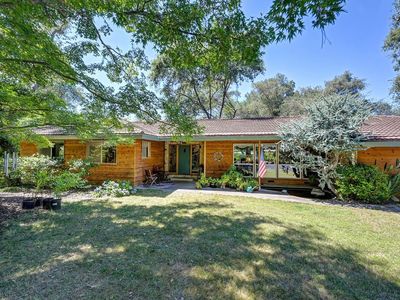 7912 Oak Glen Ln